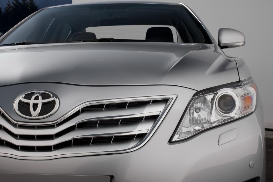  Toyota Camry 2010 года  (фото 13 из 52)